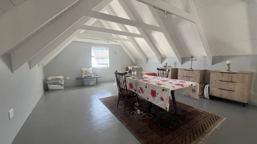 6 Bedroom Property for Sale in Jacobsbaai Western Cape